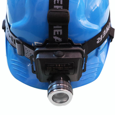 Il faro protetto contro le esplosioni regolabile di focalizzazione 3W ricaricabile del LED ha condotto la luce del casco